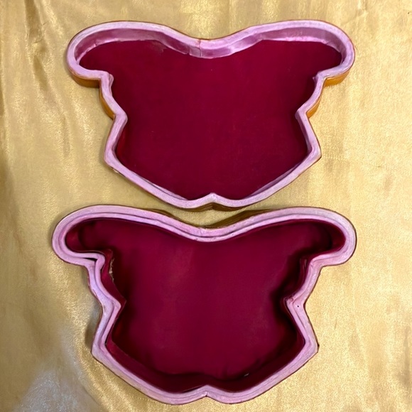 Twin coy fish box - Picture 3 of 3